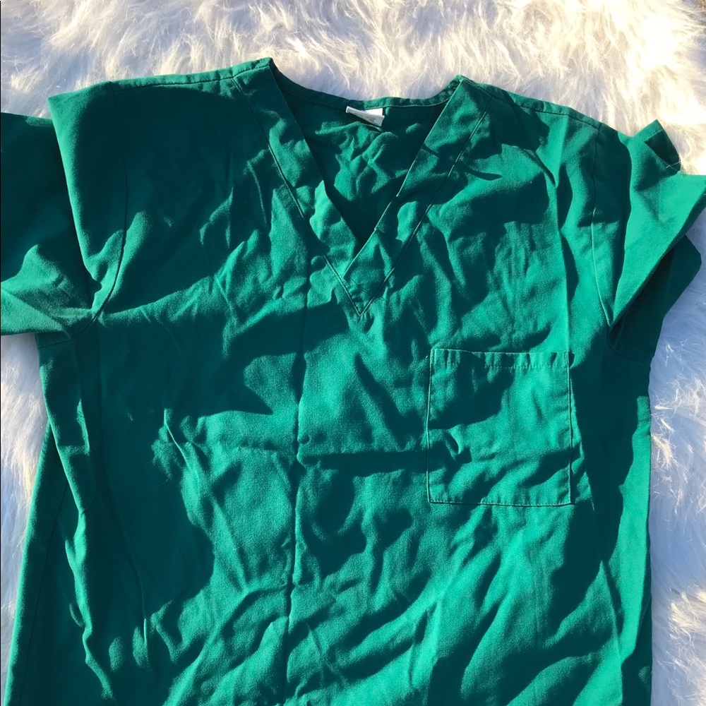 Scrub forest green top